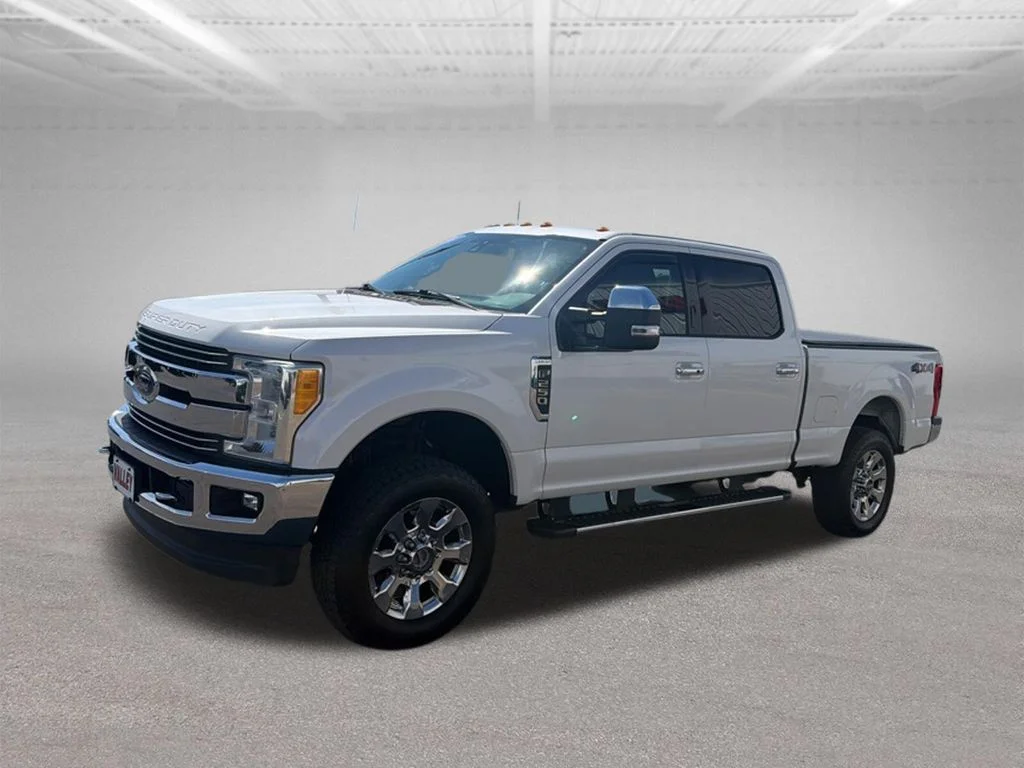 Certified Used 2017 White Platinum Clearcoat Metallic Ford Lariat image 4