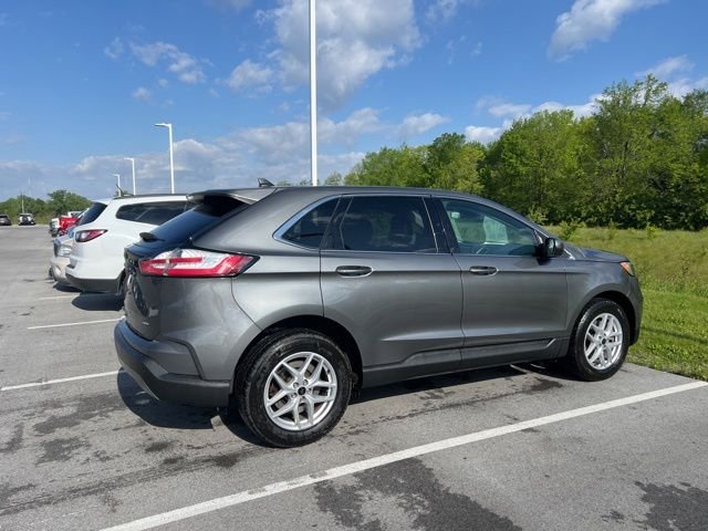 2024 Ford Edge SEL AWD's photo