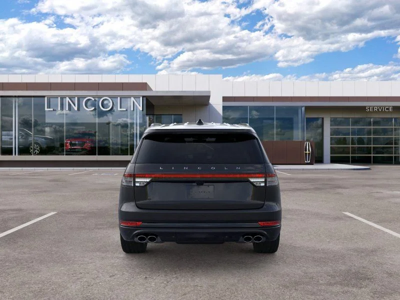 New 2026 Infinite Black Metallic Clearcoat Lincoln Premiere® image 5
