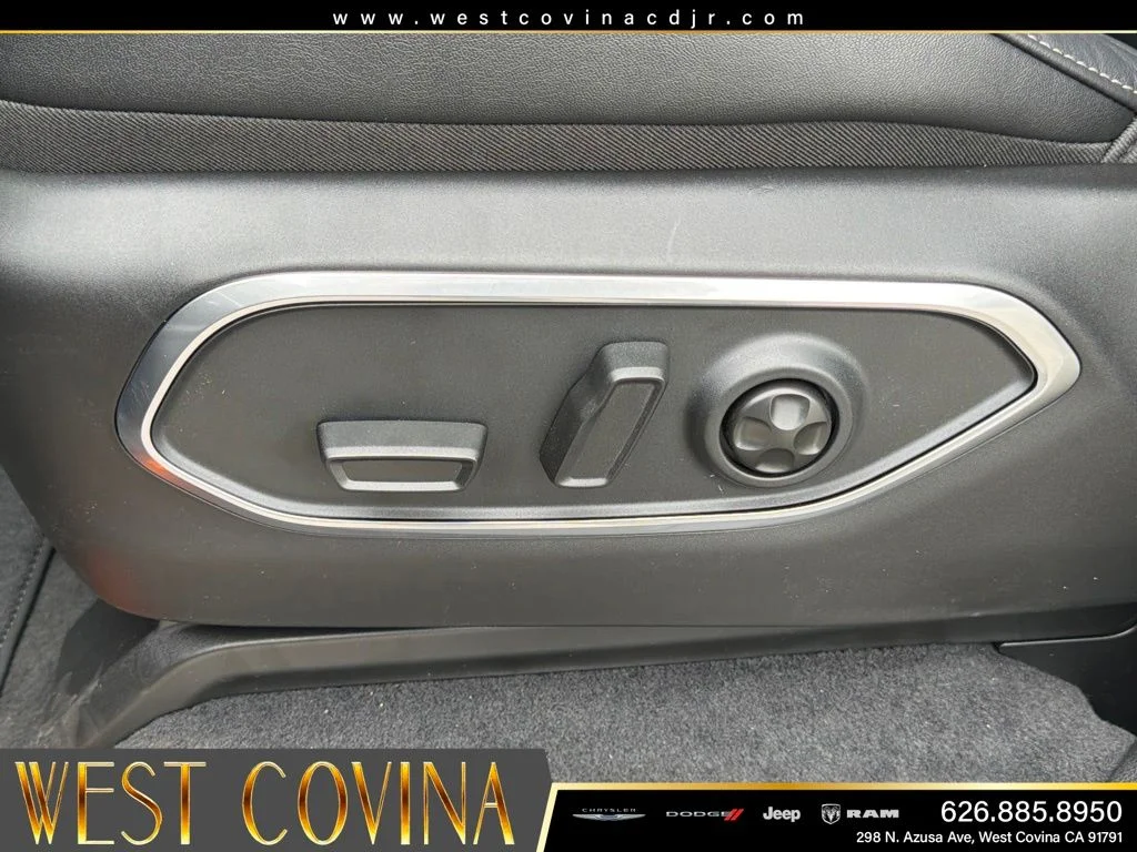 New 2026 High Gloss Black Jeep Limited Reserve image 21