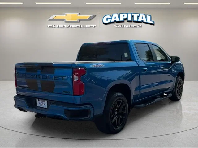 Used 2023 Blue Chevrolet RST image 5