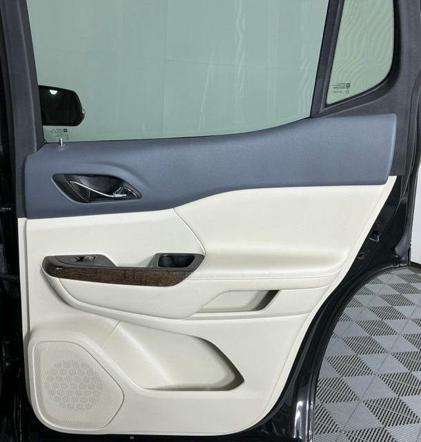Used 2020 Black GMC Denali image 24