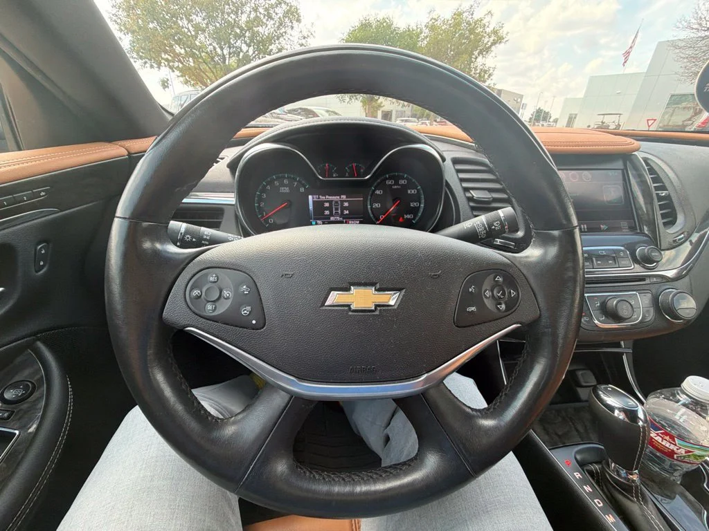 Used 2014 White Chevrolet LTZ image 13
