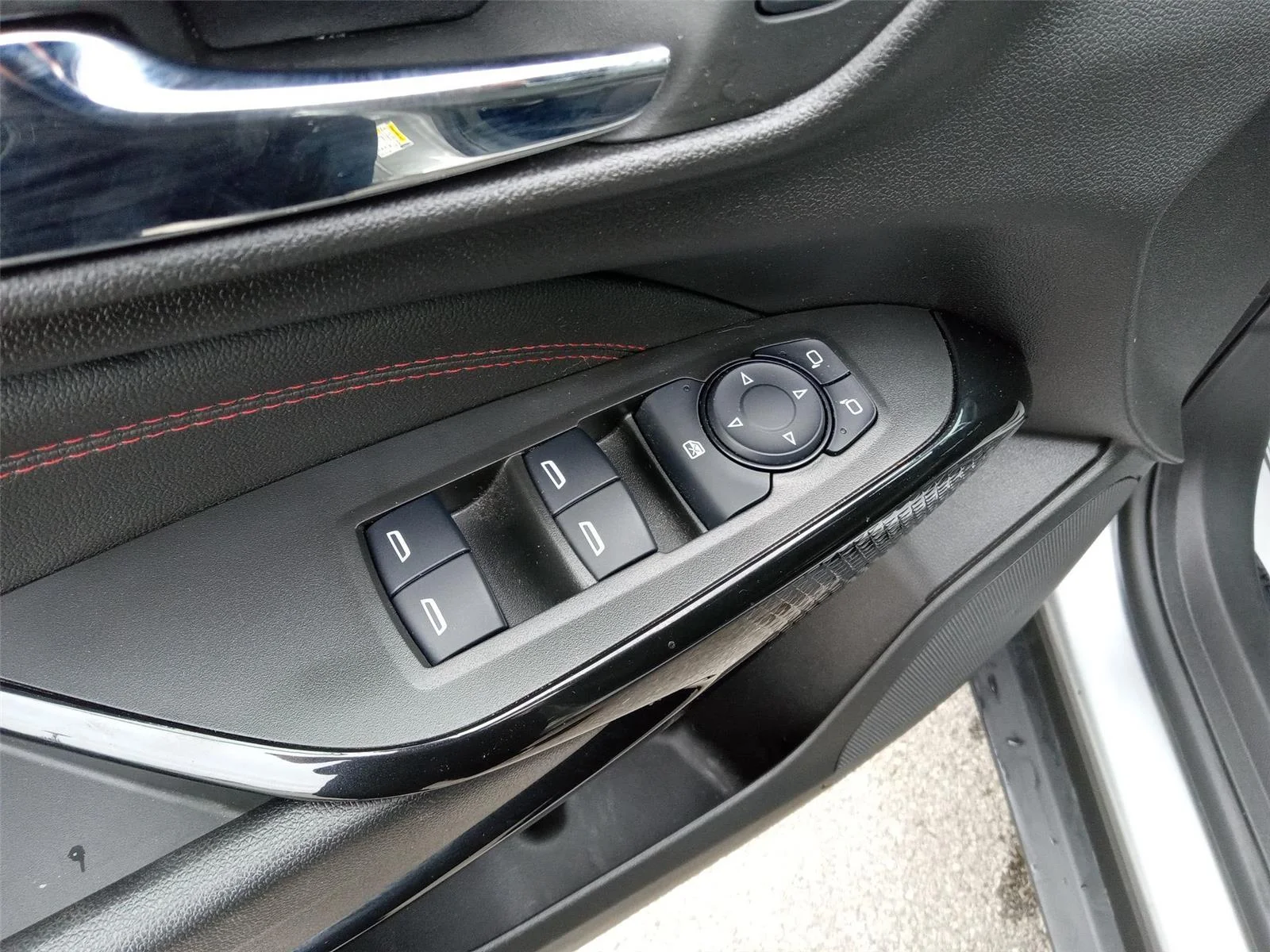 2025 Chevrolet Trax RS - Photo 14