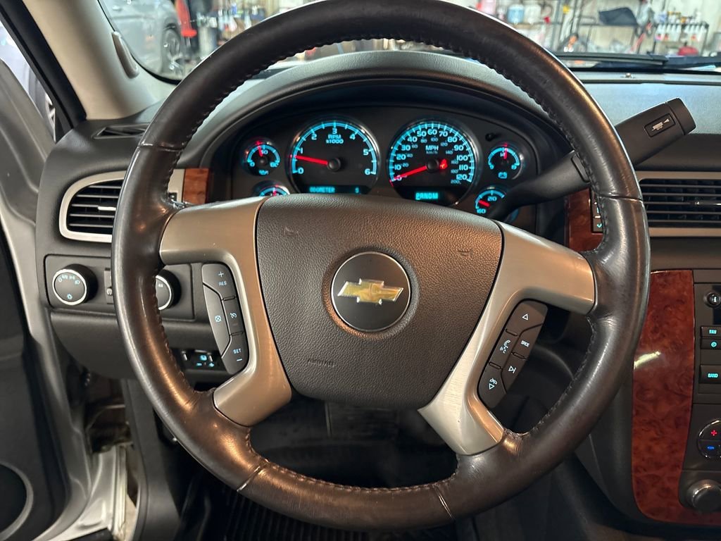 Used 2013 SILVER ICE METALLIC Chevrolet LT image 20
