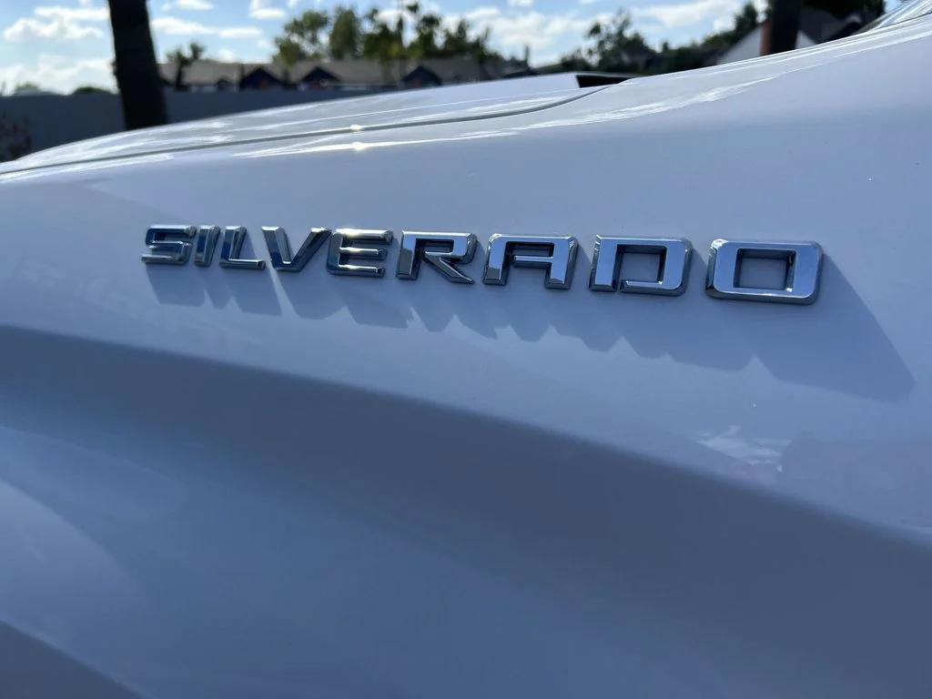 Used 2024 White Chevrolet LT image 33