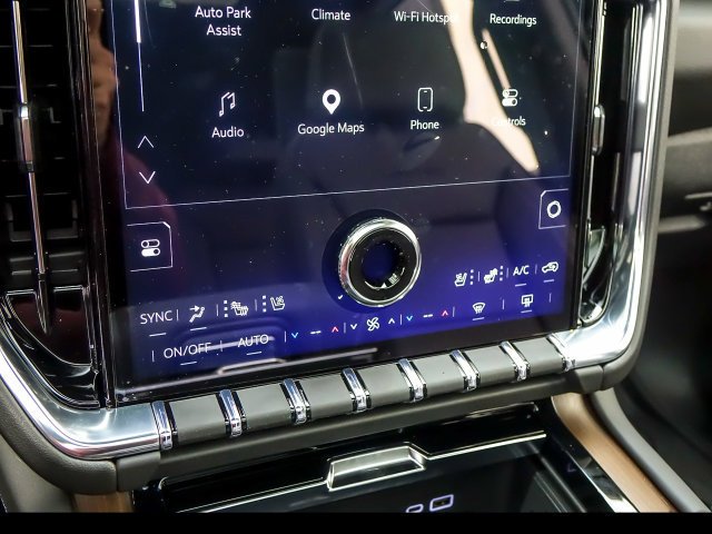 2027 GMC Yukon Denali - Photo 16
