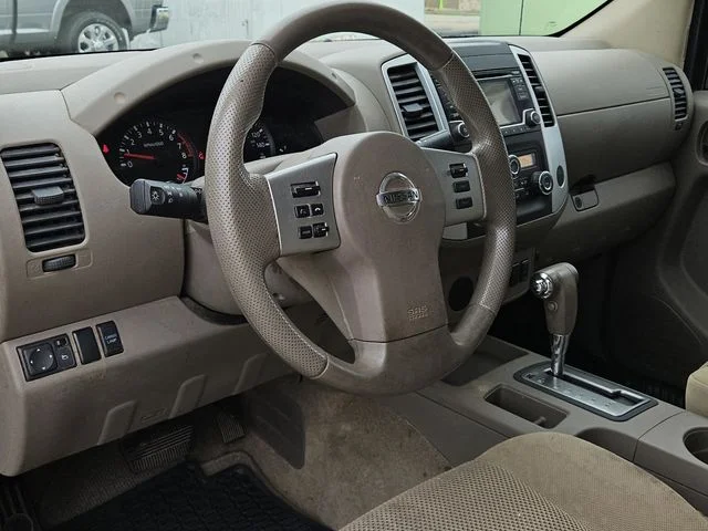 Used 2015 Black Nissan SV image 27