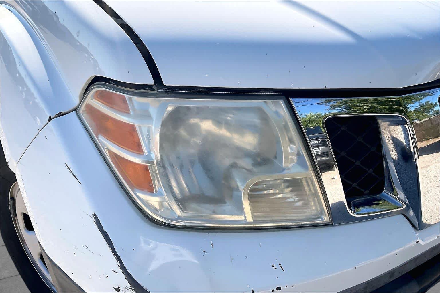 Used 2016 Glacier White Nissan S image 24
