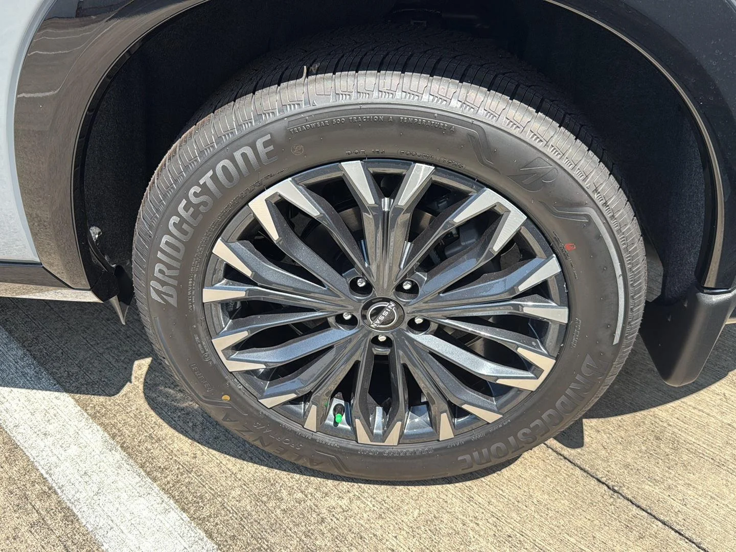 New 2026 Boulder Gray Pearl/Super Black Nissan Platinum image 13