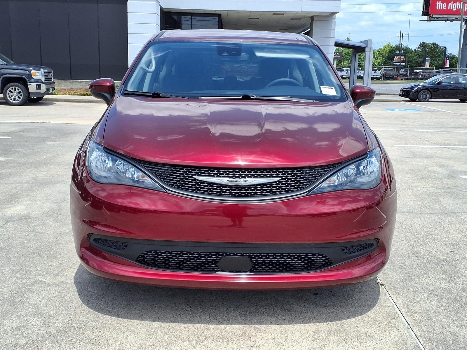 2023 Chrysler Voyager (fleet-only) LX - 6