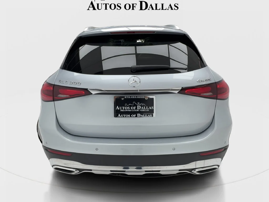 Used 2023 Silver Mercedes-Benz GLC 300 image 10