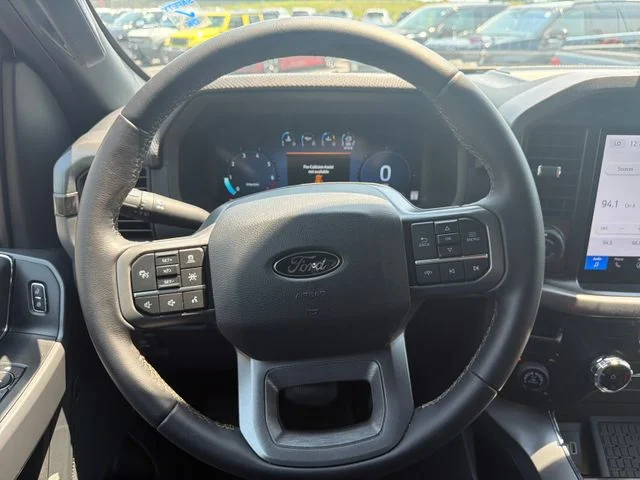 Used 2025 Black Metallic Ford XLT image 25