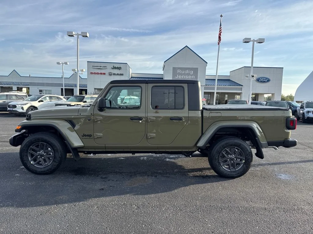 New 2025 Green Jeep Sport S image 2