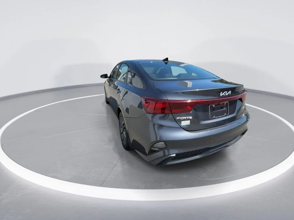 Used 2024 Gray Kia LXS image 6