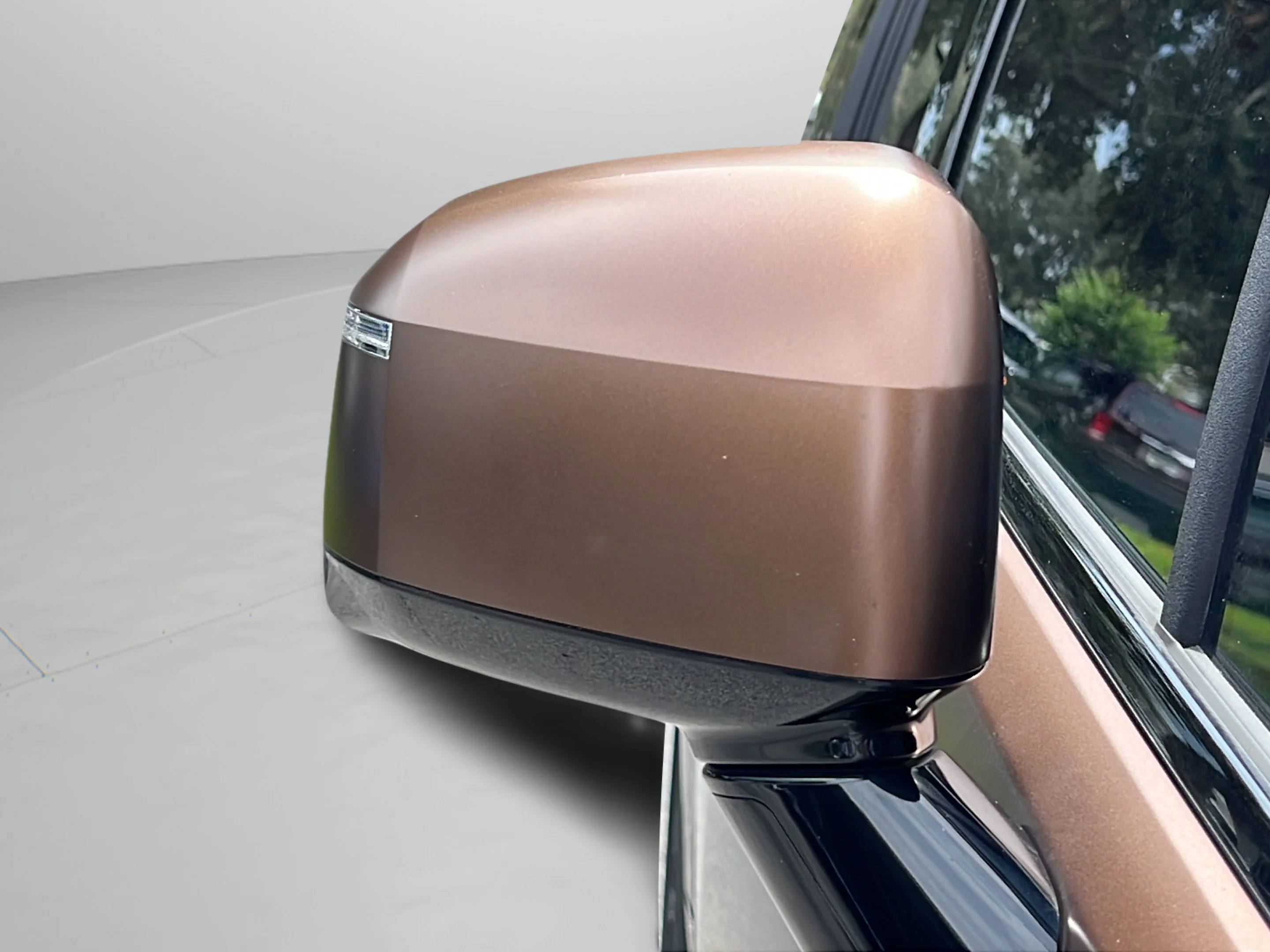 Used 2024 Earthy Brass Matte Hyundai Calligraphy image 27