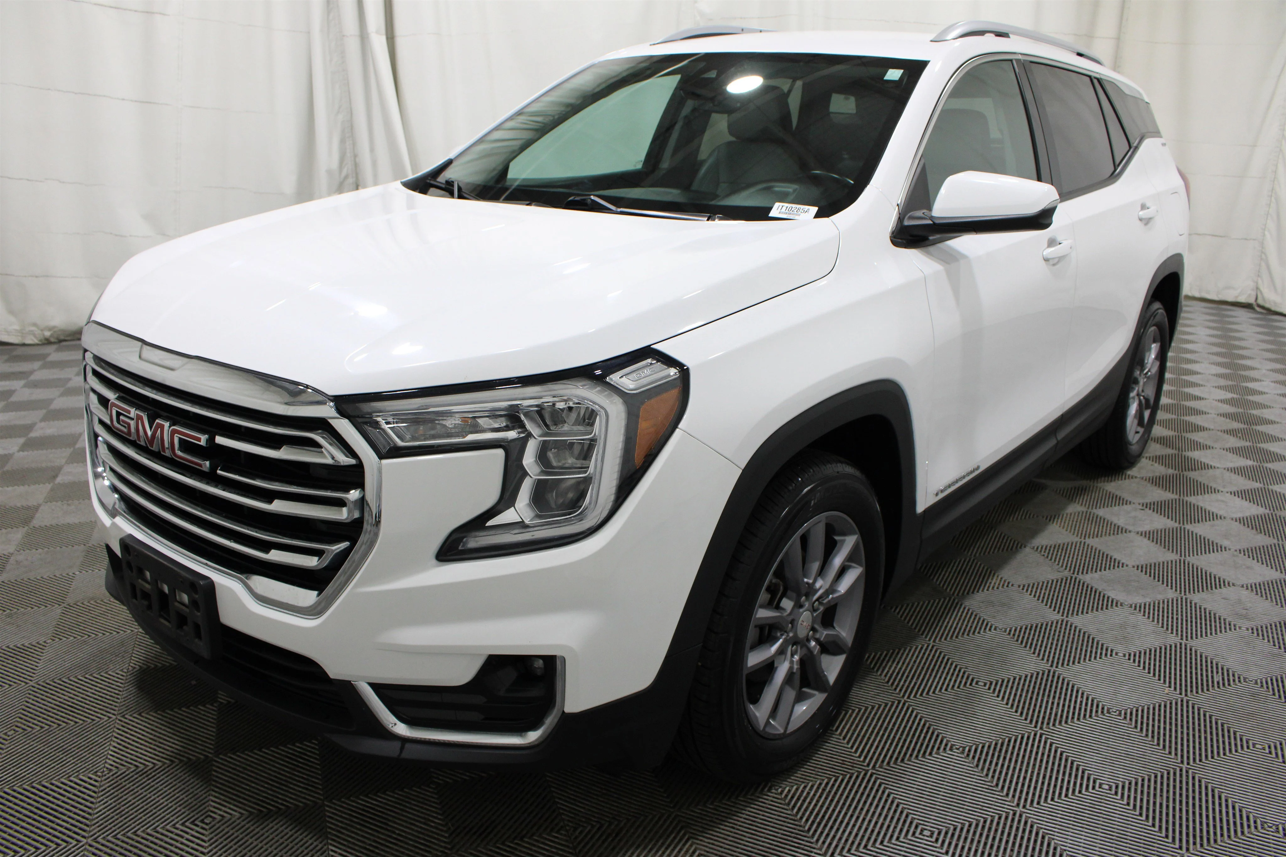 2023 GMC Terrain SLT - Photo 35