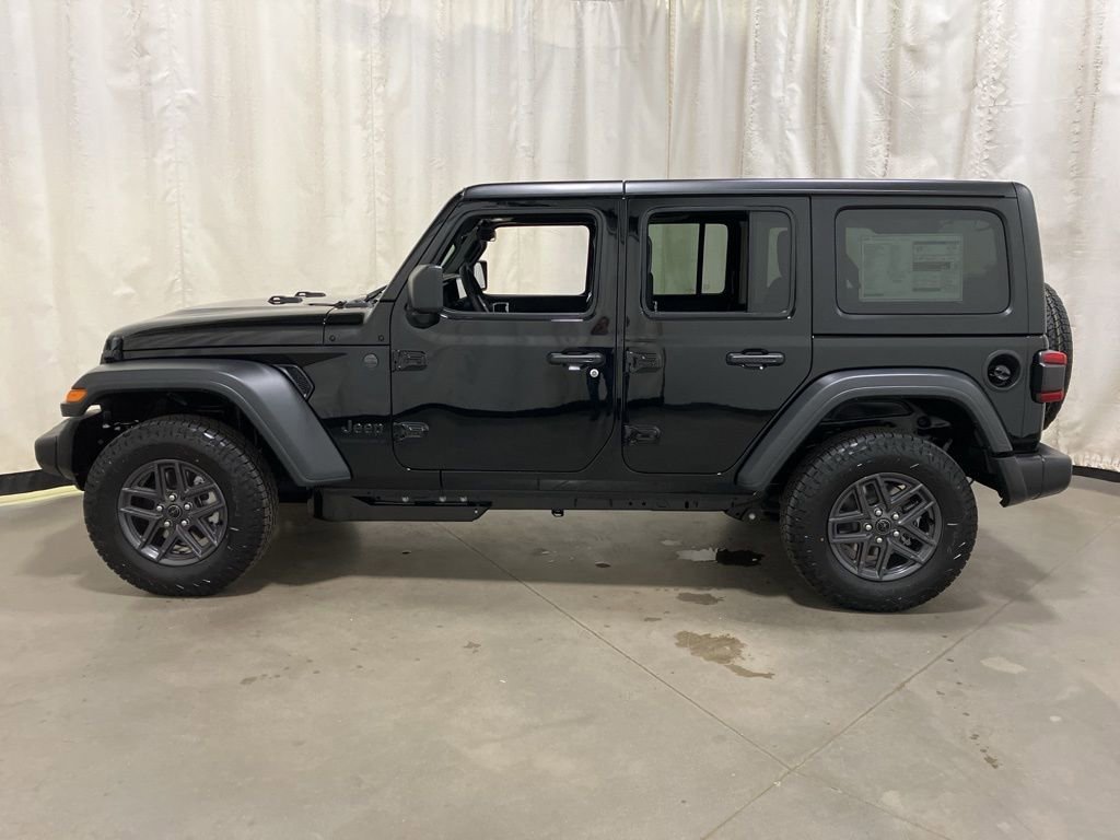 New 2026 Black Clear-Coat Exterior Paint Jeep Sport S image 16