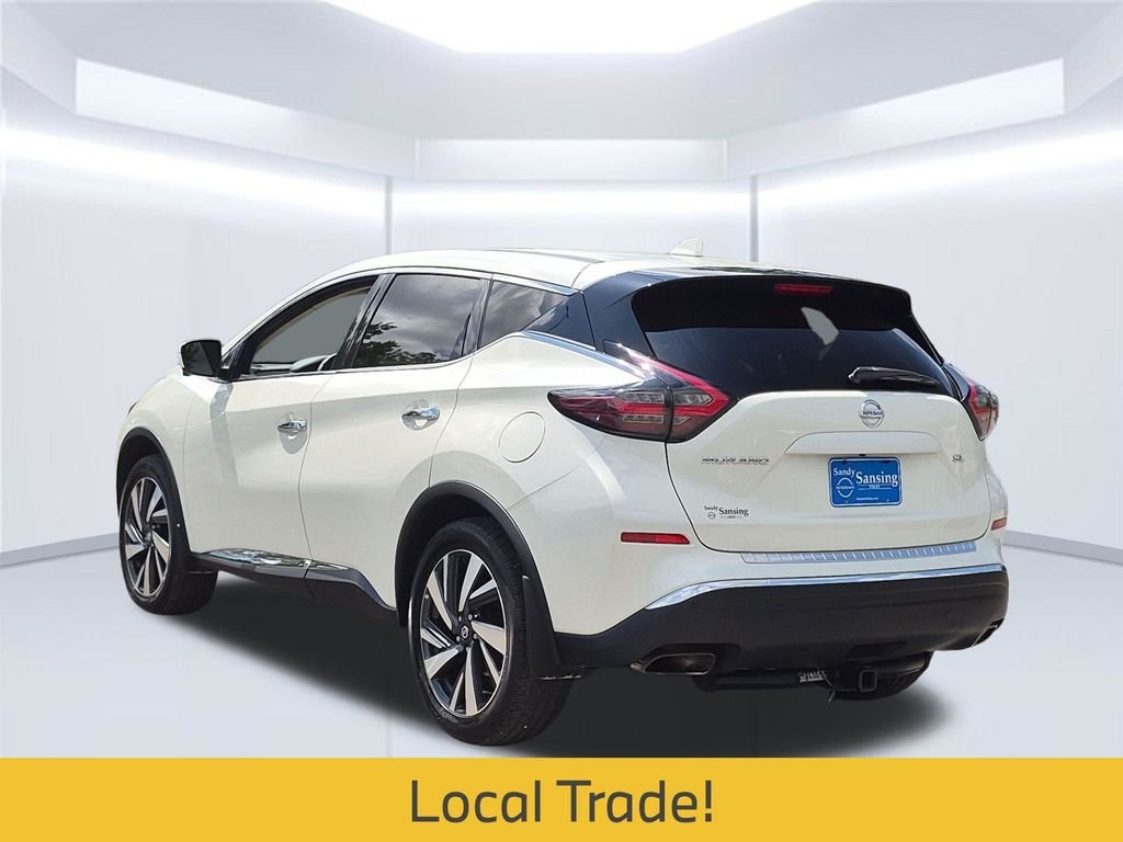 Used 2022 White Nissan SL image 4