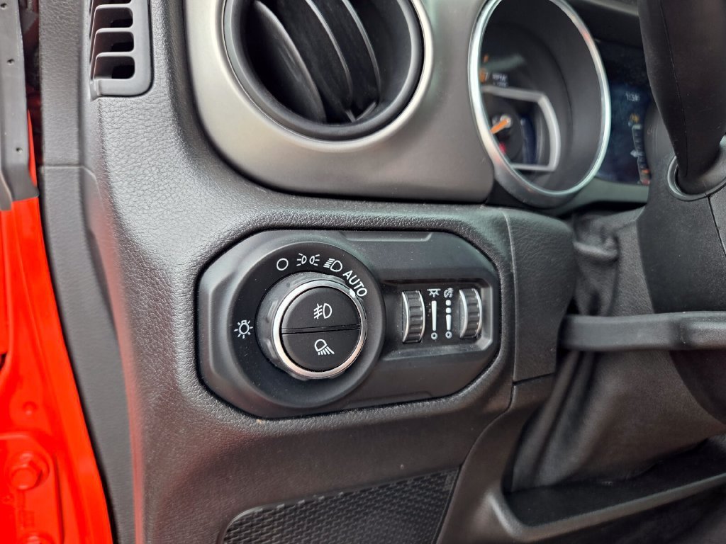 2020 Jeep Gladiator Sport S - Photo 23