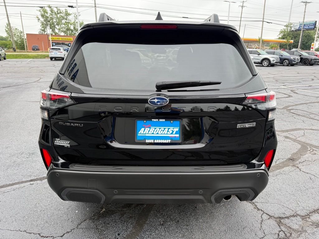 Used 2025 Crystal Black Silica Subaru Limited image 7