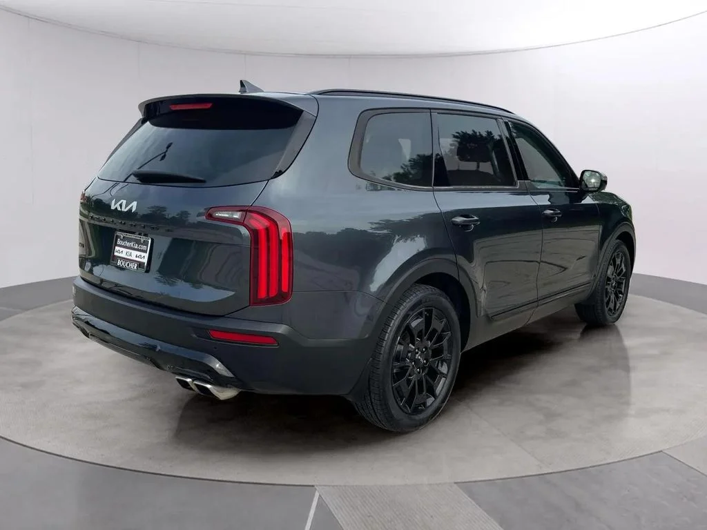 Used 2022 Gravity Gray Kia SX image 5