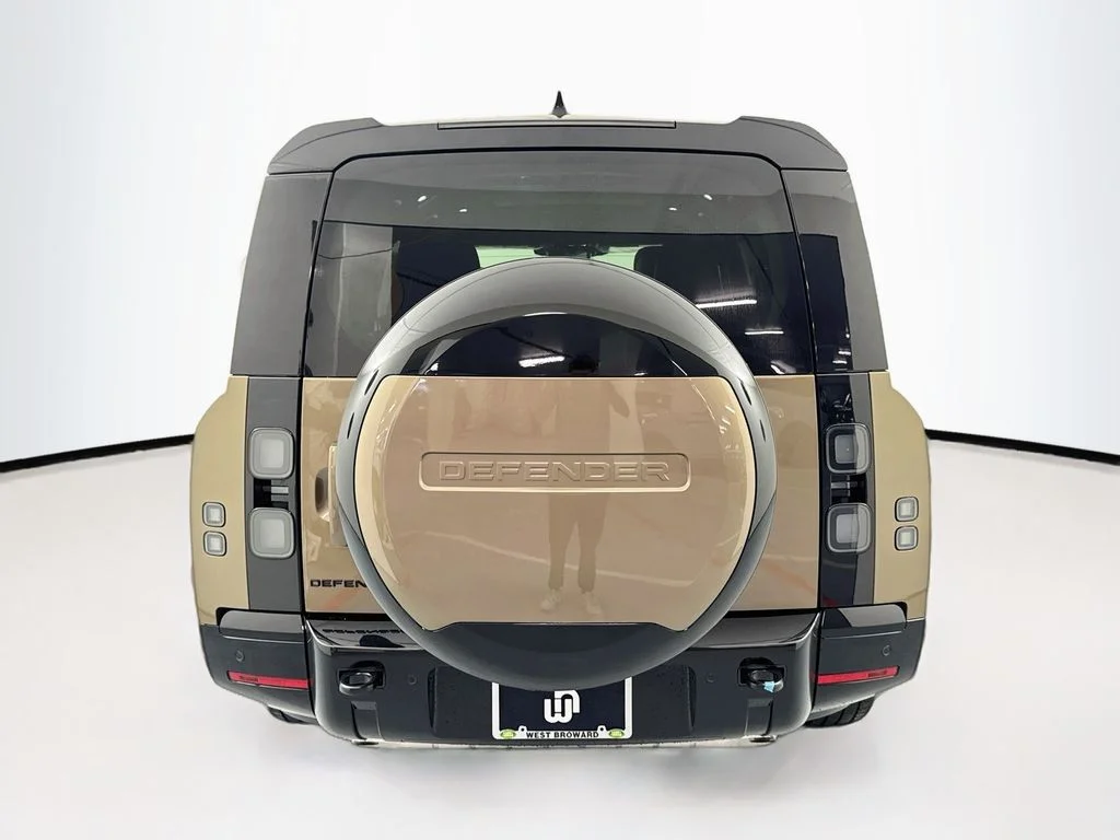 New 2026 Gondwana Stone Land Rover X-Dynamic SE image 6