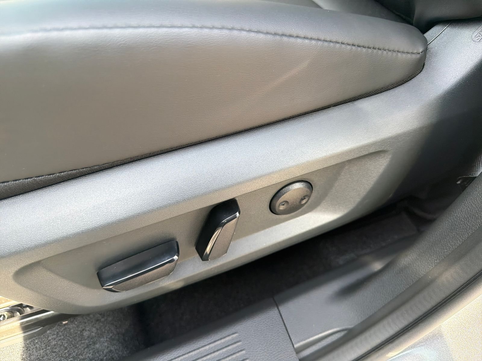 New 2026 Nissan Rogue SV 4D Sport Utility