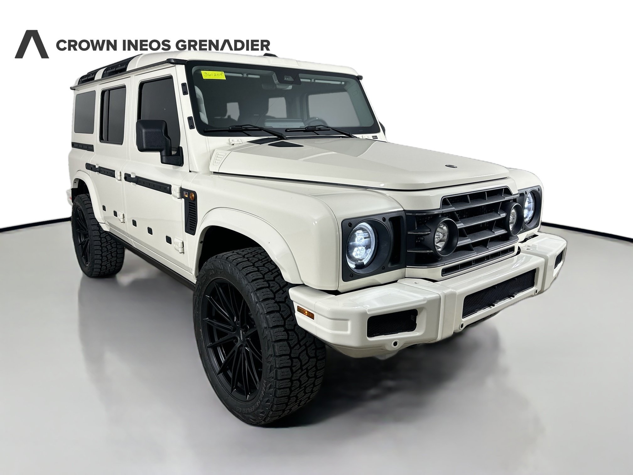 New 2026 Scottish White INEOS Fieldmaster Edition image 3