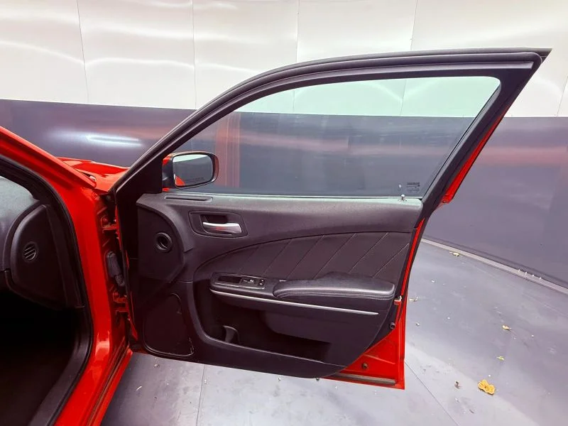 Used 2022  Dodge SXT Sedan 4D image 8
