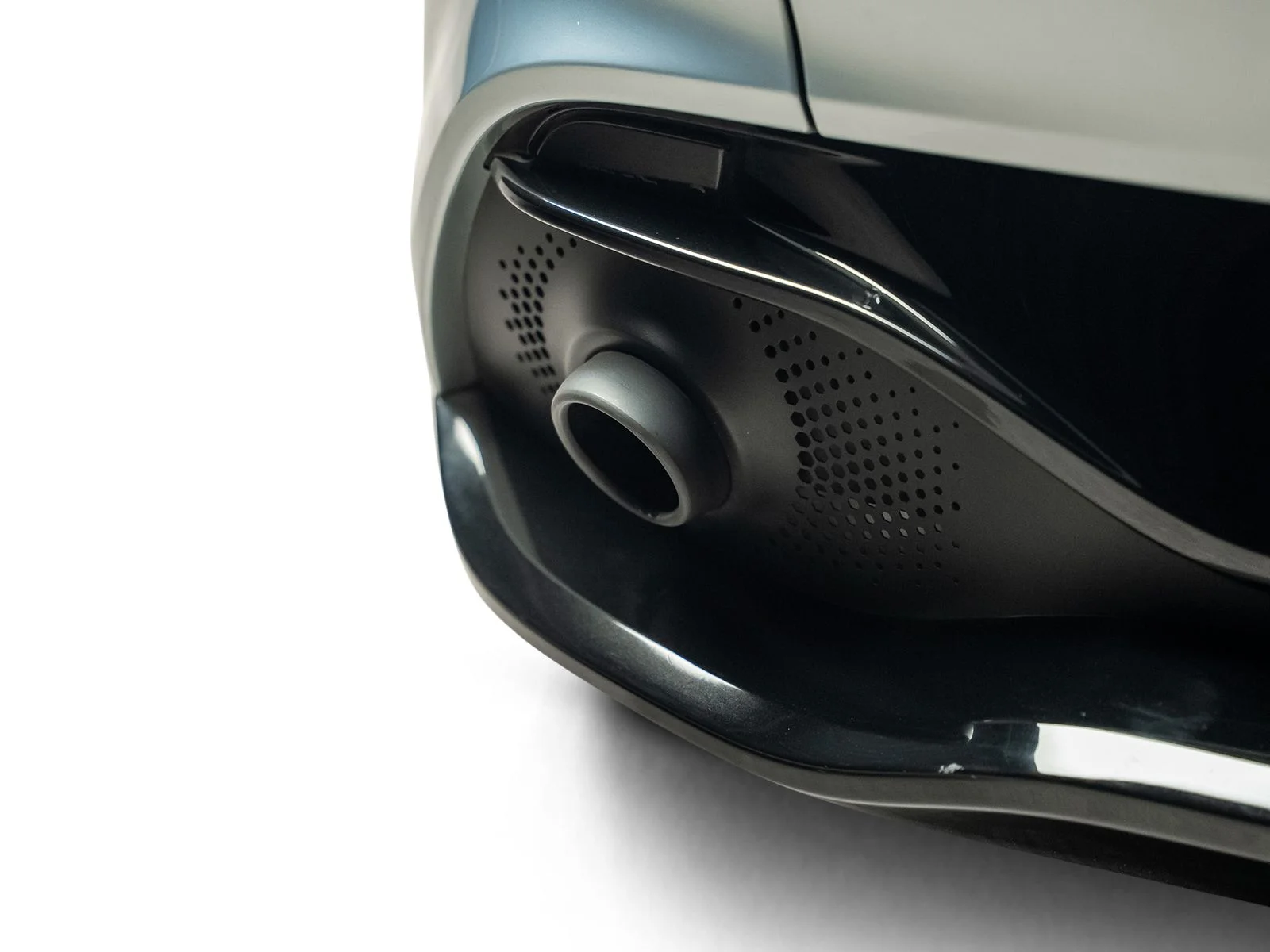 Used 2021 Blue Aston Martin Base image 20