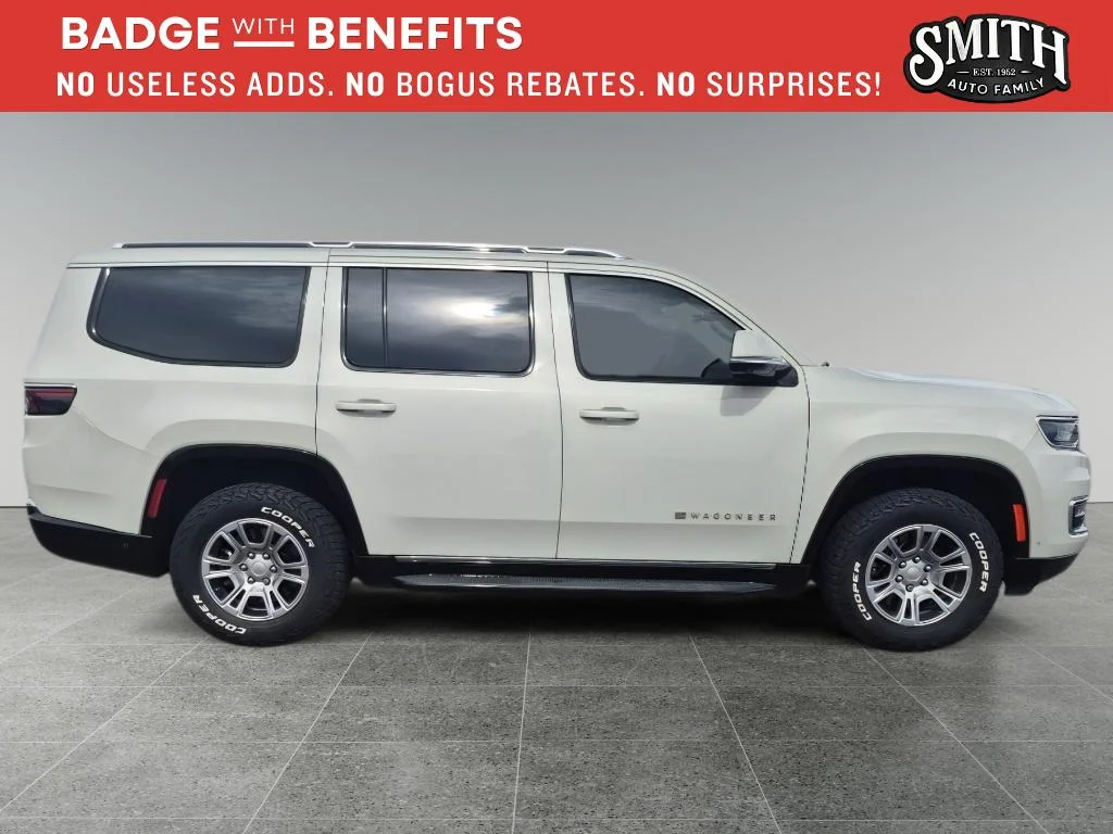 Certified Used 2022 Luxury White Pearlcoat Jeep Series I image 3