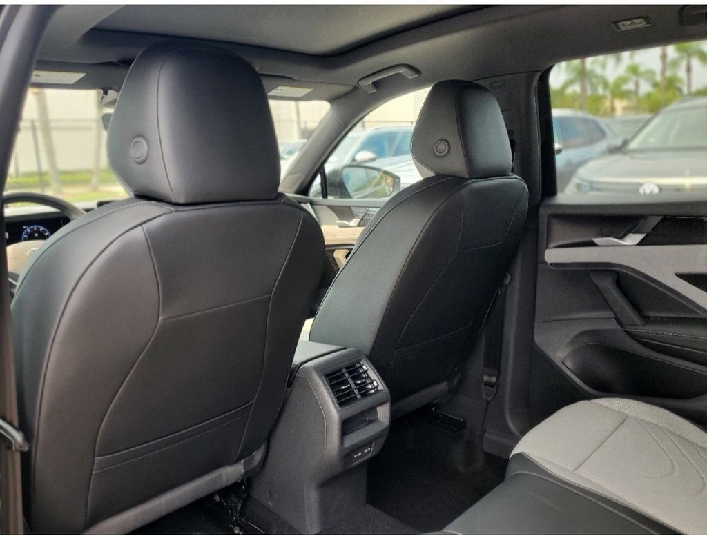 New 2026 Blue Volkswagen 2.0T SE R-Line Black image 7
