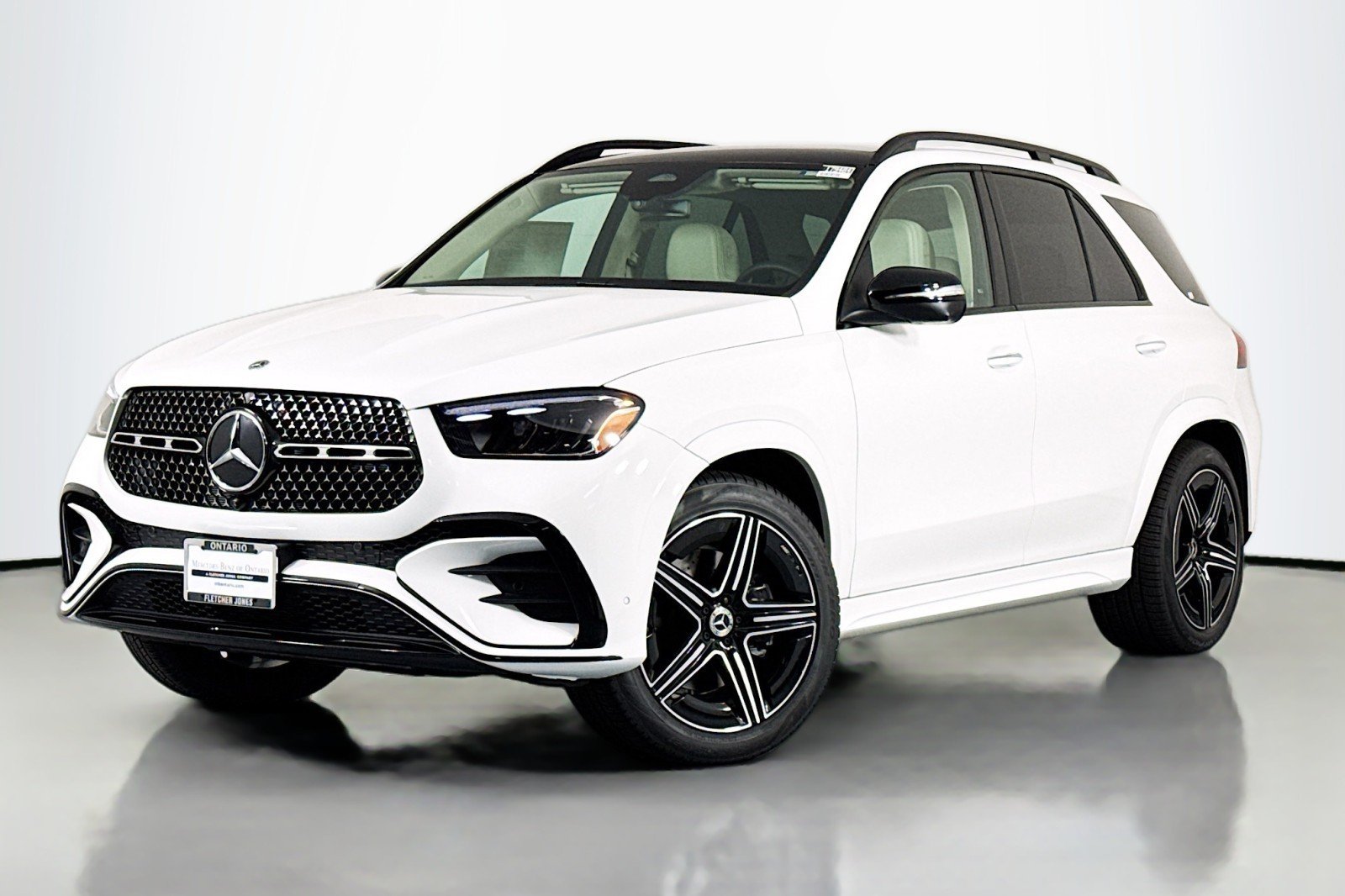 New 2026 Polar White Mercedes-Benz GLE 450 4MATIC® SUV image 1