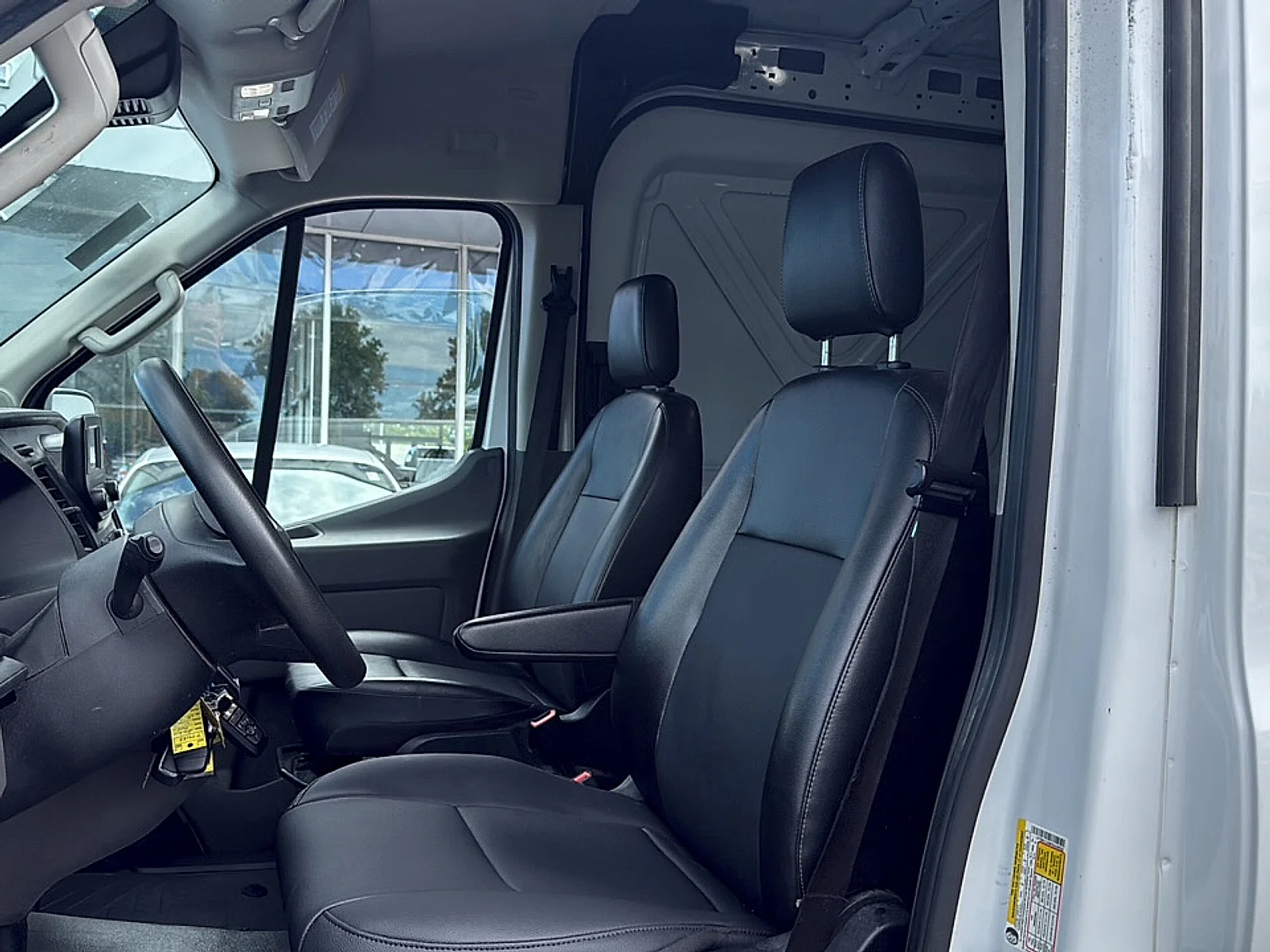 Used 2023 Oxford White Ford  image 6