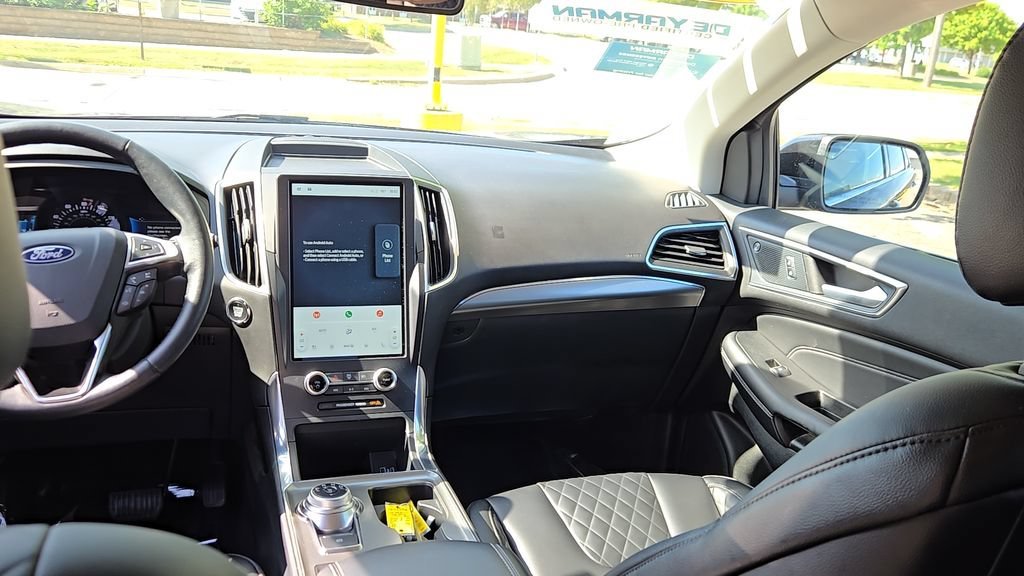 Used 2024 Black Metallic Ford Titanium image 23