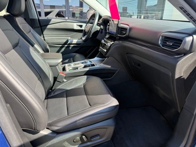 Certified Used 2023 Blue Metallic Ford Limited image 4