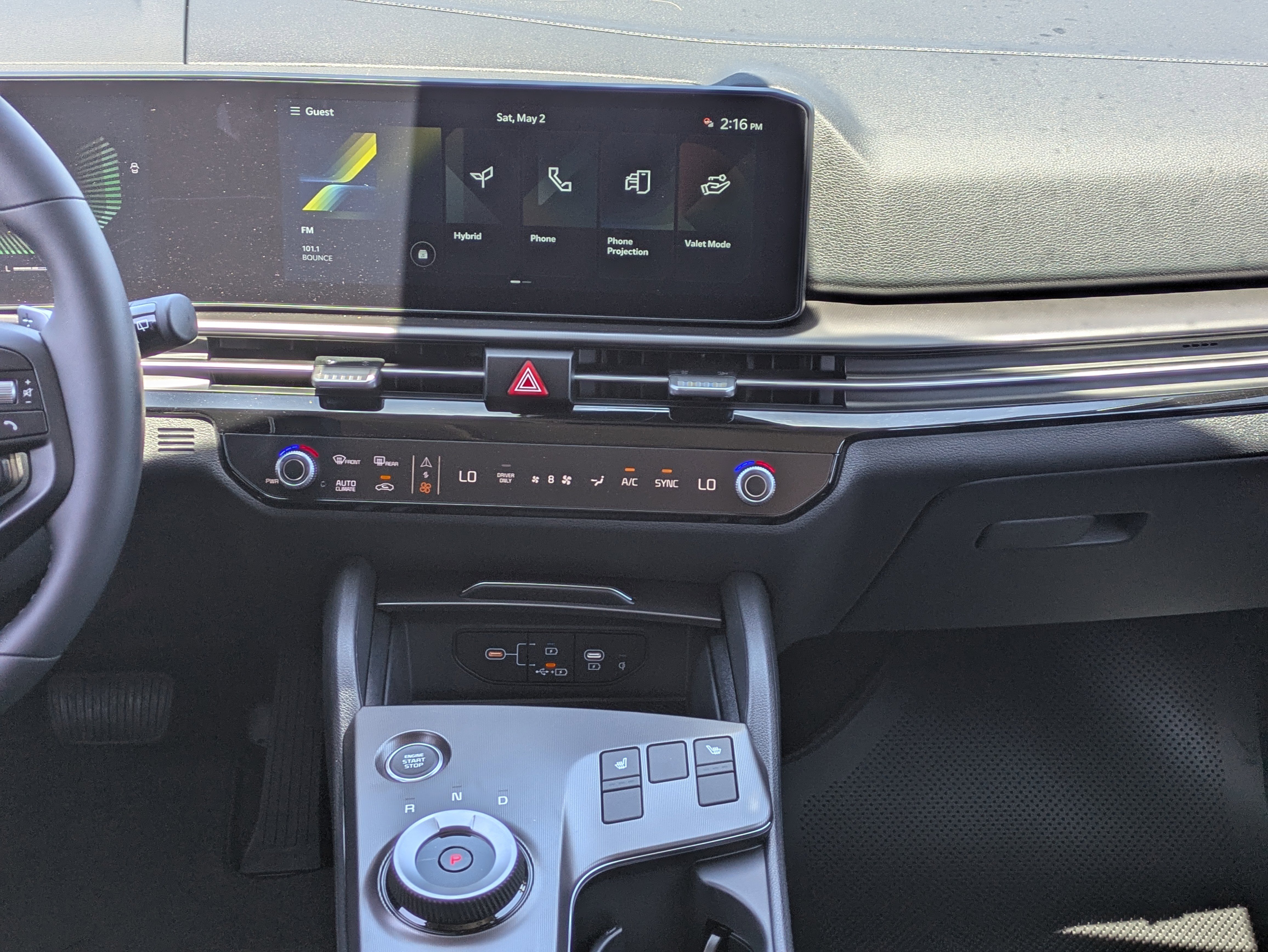 New 2026 Snow White Pearl Kia EX image 17