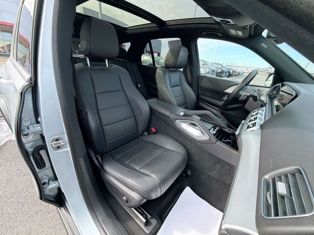 Used 2025 Black Mercedes-Benz GLE 350 image 32
