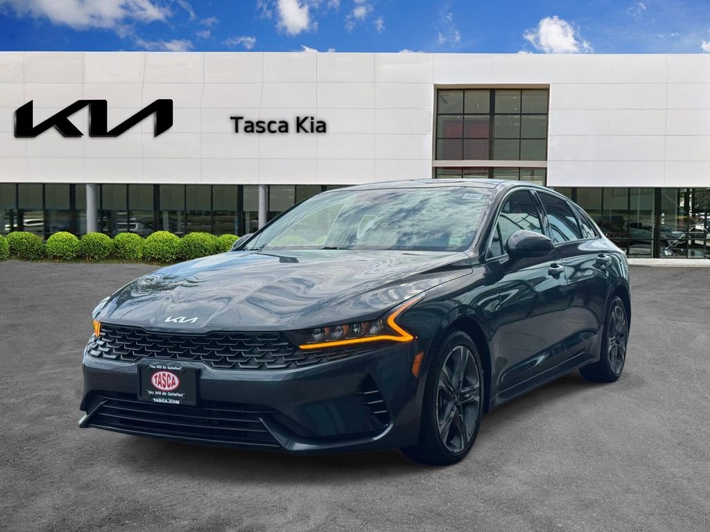 Used 2024 Gray Kia EX image 3