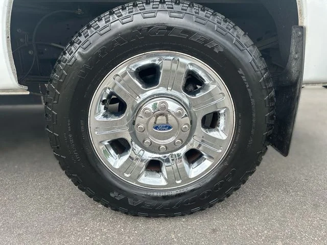 Used 2016 White Ford Lariat image 10
