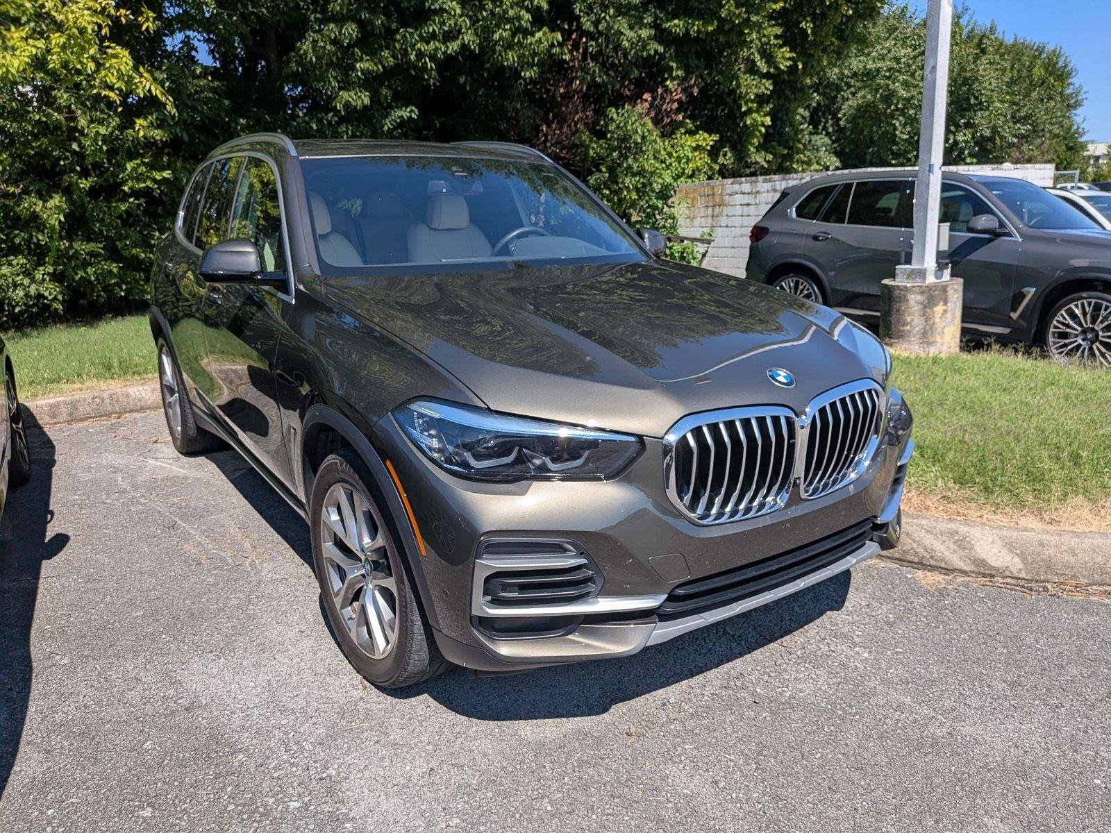 Used 2022 Manhattan Green Metallic BMW xDrive40i image 3