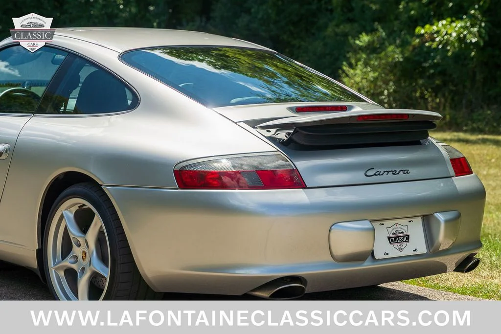Used 2002 Silver Porsche Carrera image 107
