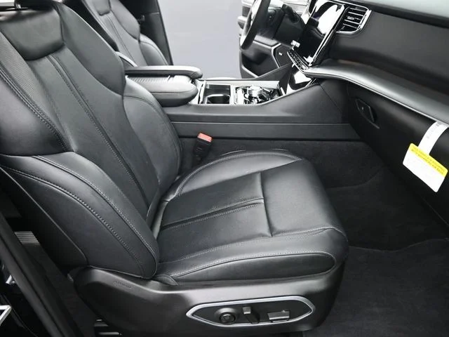 New 2026 High Gloss Black Exterior Paint Jeep Limited Reserve image 22