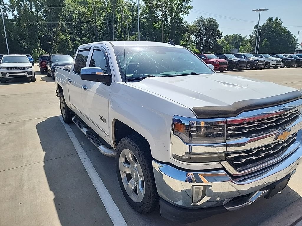 Used 2016 White Chevrolet LTZ image 3