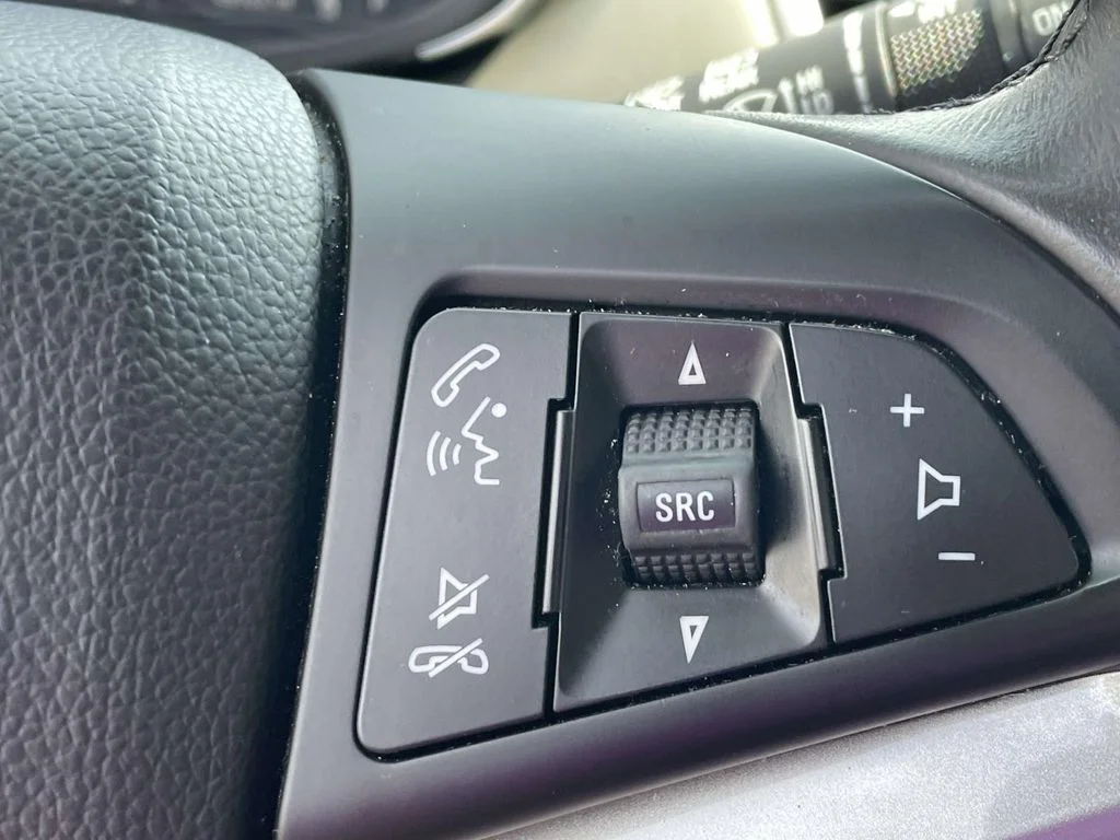 Used 2021 Mosaic Black Metallic Chevrolet LT image 29