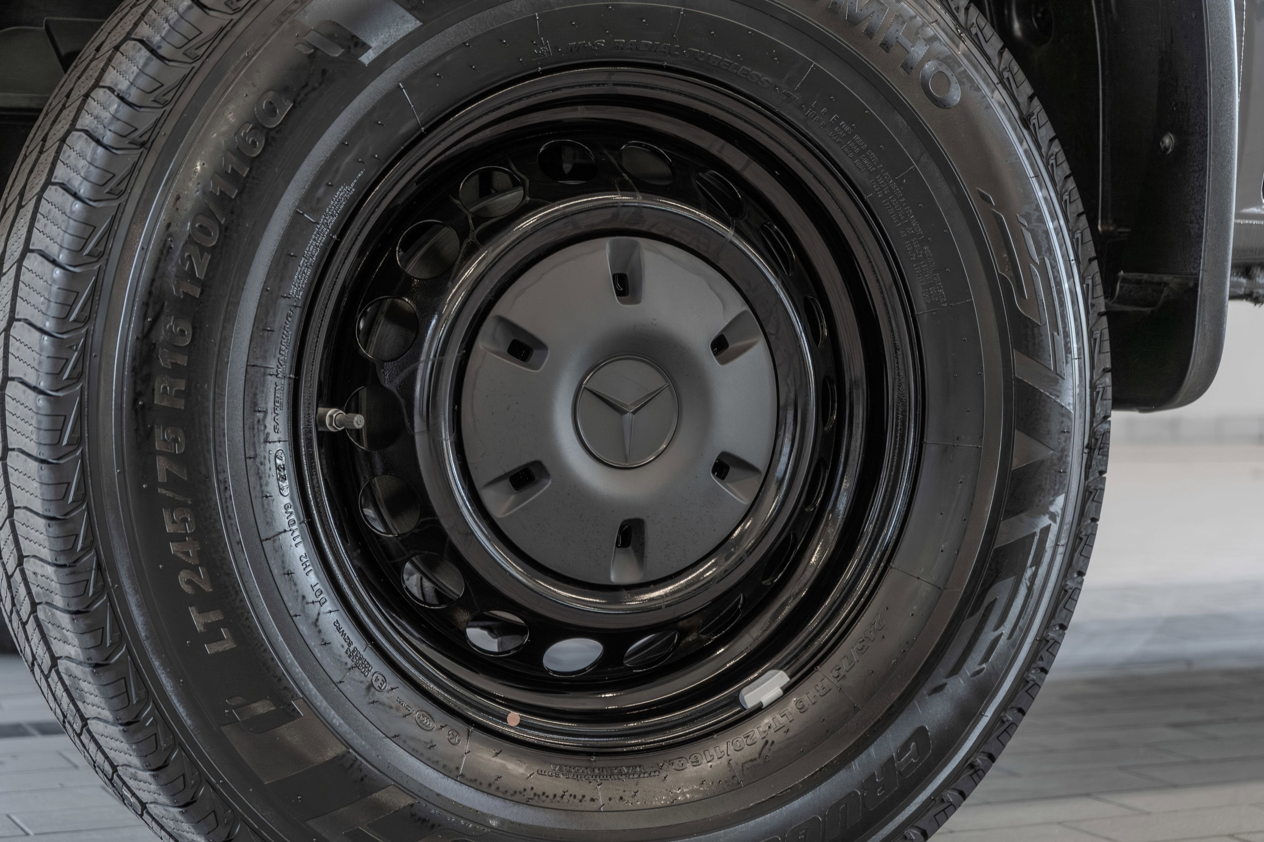 2025 Mercedes-Benz Sprinter Cargo Van Base - Photo 32