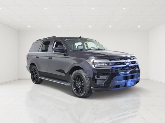 Certified Used 2022 Black Ford XLT image 1