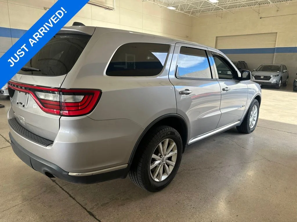 Used 2015 Billet Silver Metallic Dodge SXT image 3