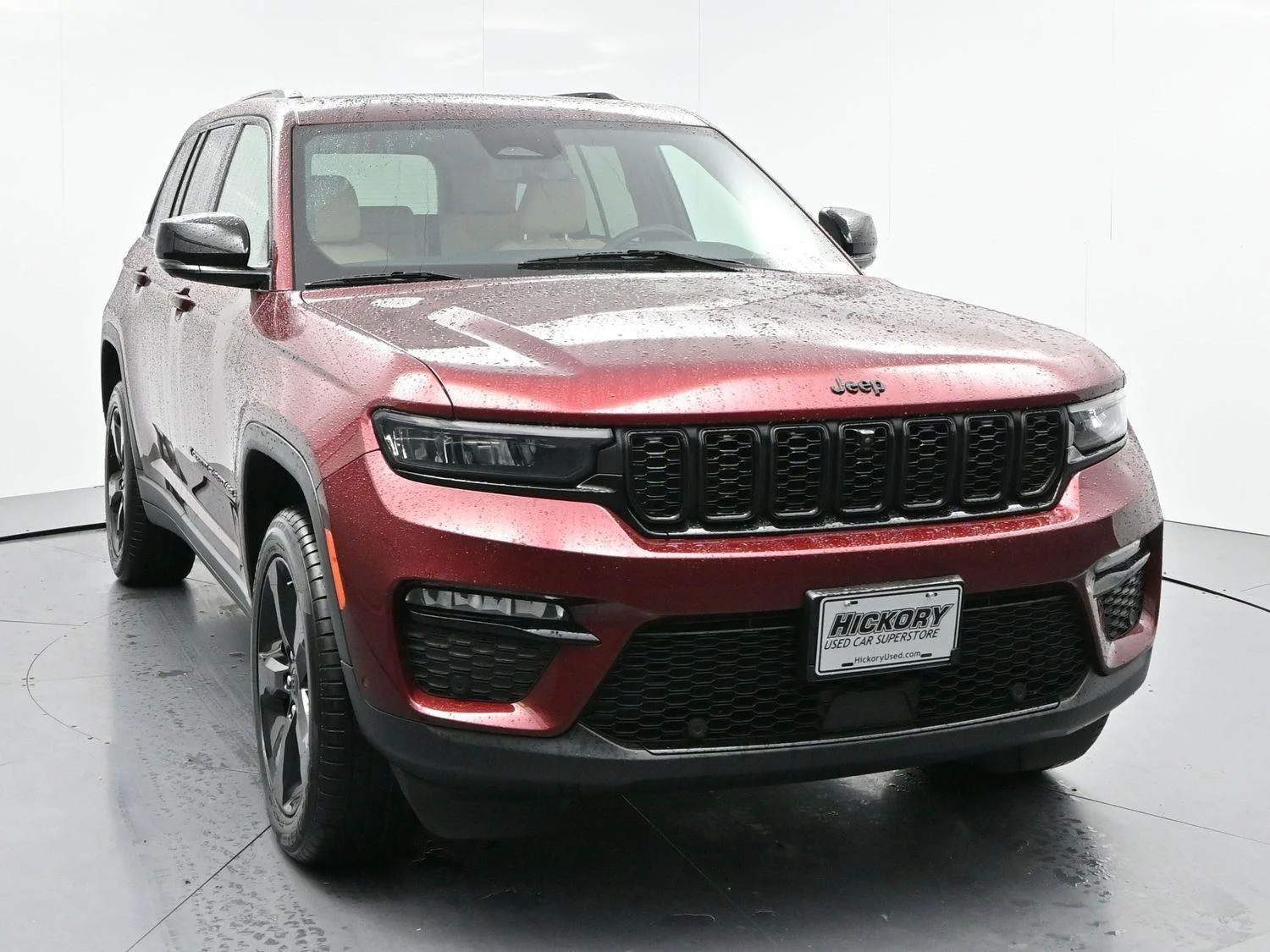 Used 2023 Velvet Red Pearlcoat Jeep Limited image 2